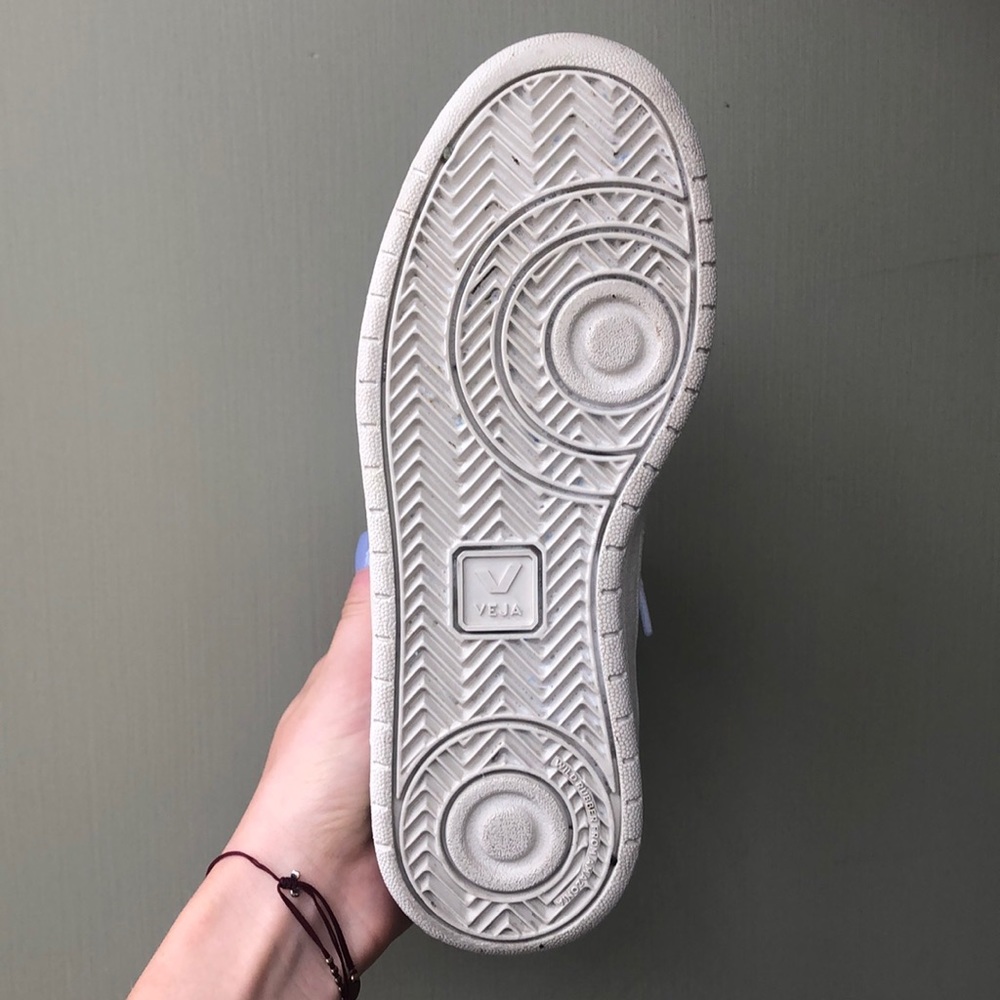 Veja v-10 White Sneakers - Picture 8 of 8